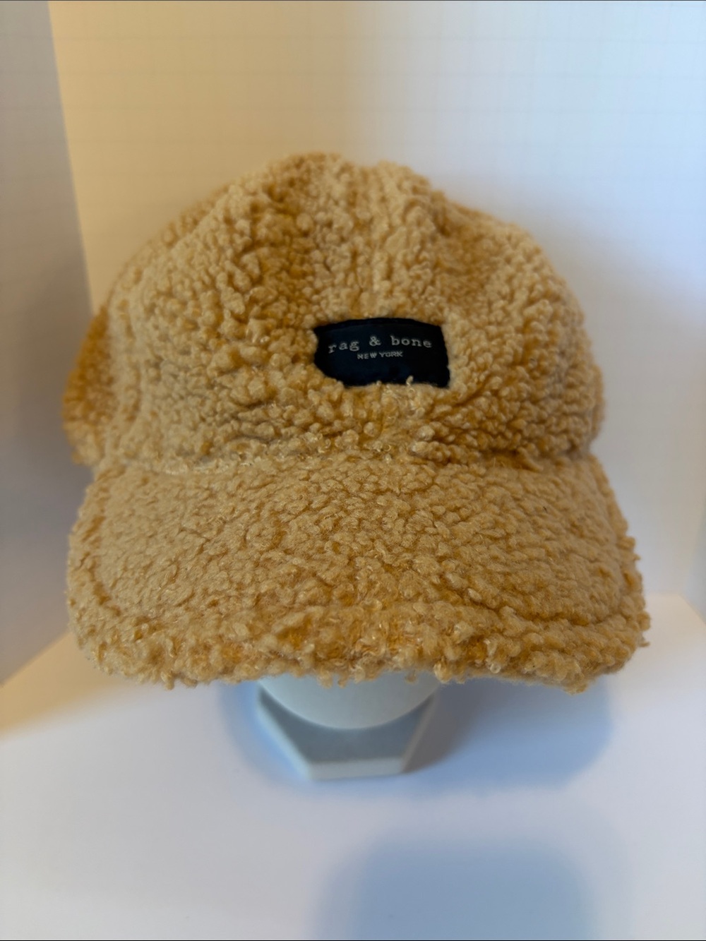 rag & bone Sherpa Teddy Cap in Camel Women’s Adjustable Trendy EUC